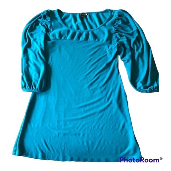 Guess top women’s size medium turquoise aqua long shirt good coverage modest - Picture 3 of 10